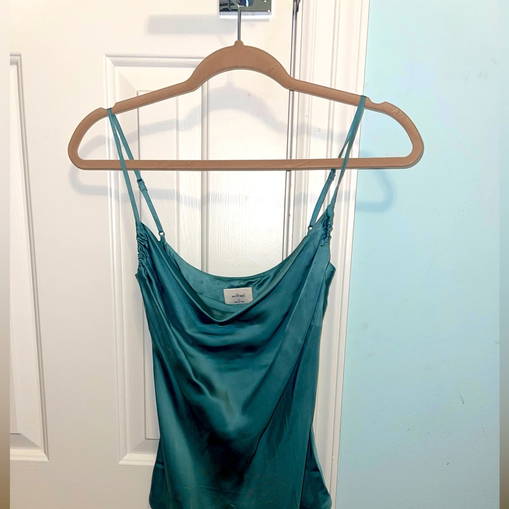 Aritzia- Wilfred Cowl Neck Camisole